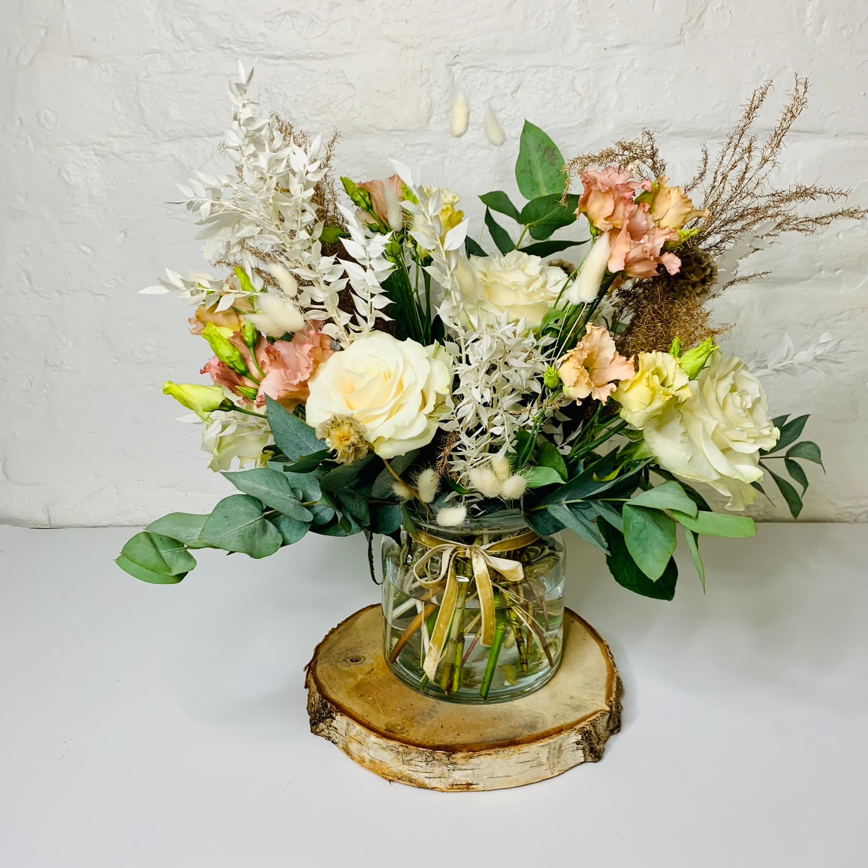 Boho Chic Vase Arrangement - Chobham Flowers #Humble