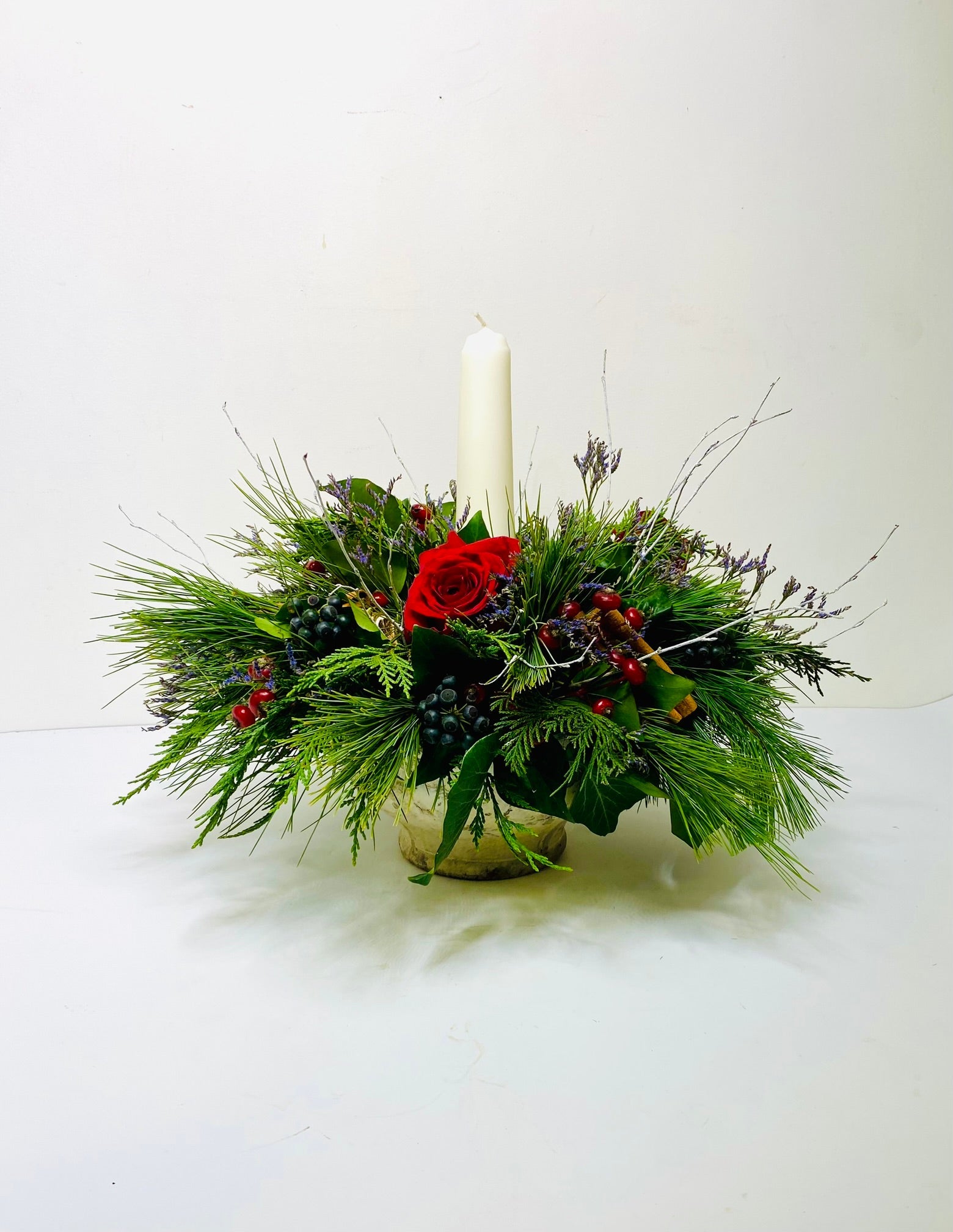 Christmas Table Decoration - Chobham Flowers 